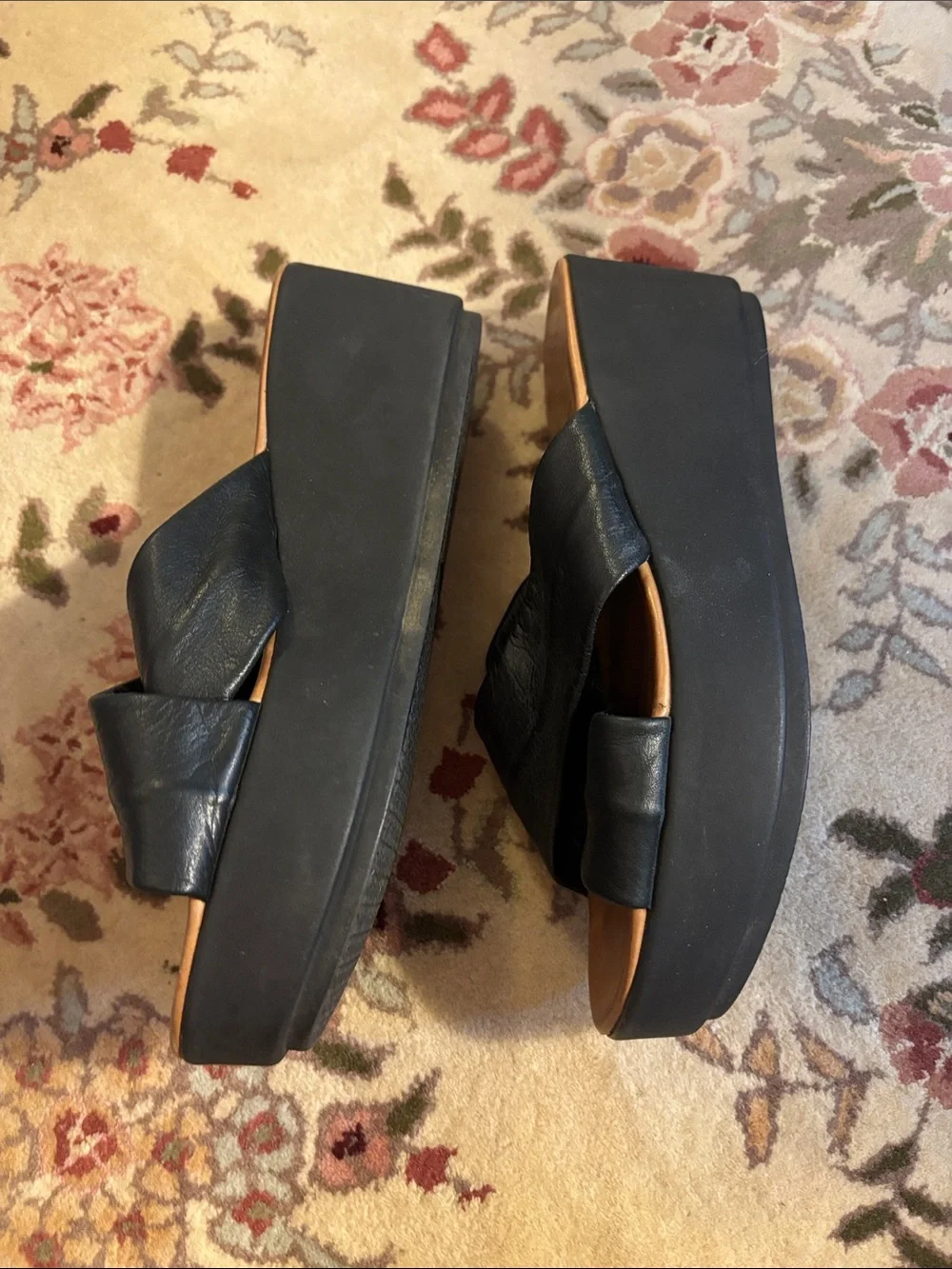 Vince Camuto Black Leather Crisscross Slide Platform Heels